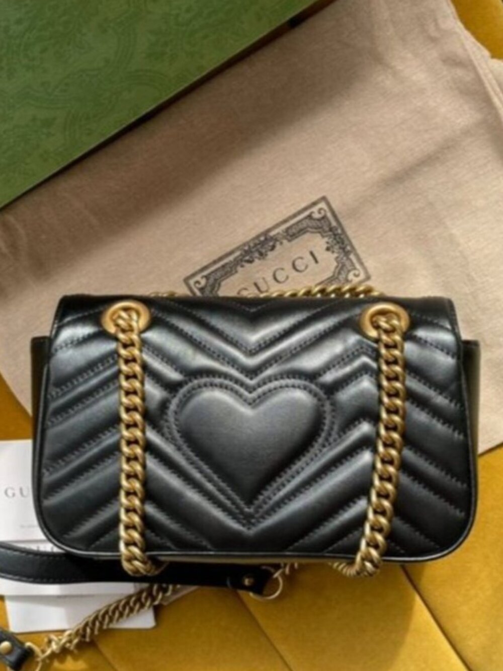 GUCCI Black Leather GG Marmont Shoulder Bag. - Picture 2 of 9